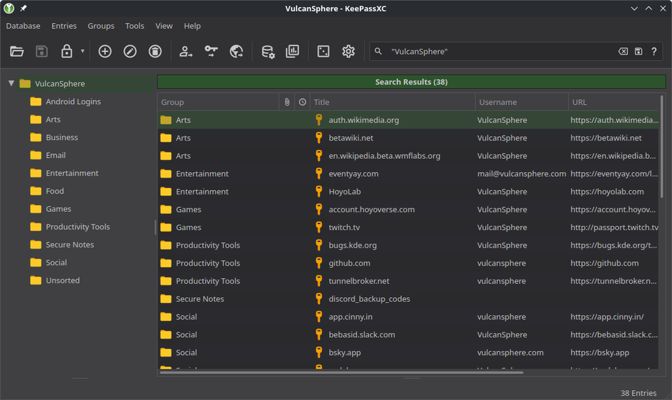 Screenshot of the KeePassXC 2.7.10 password entry list